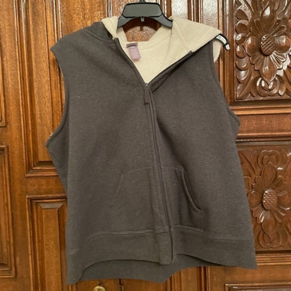 Sherpa lined vest by Laura Scott